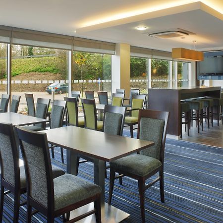 Holiday Inn Express Cambridge Duxford M11 Jct 10 By Ihg Екстер'єр фото