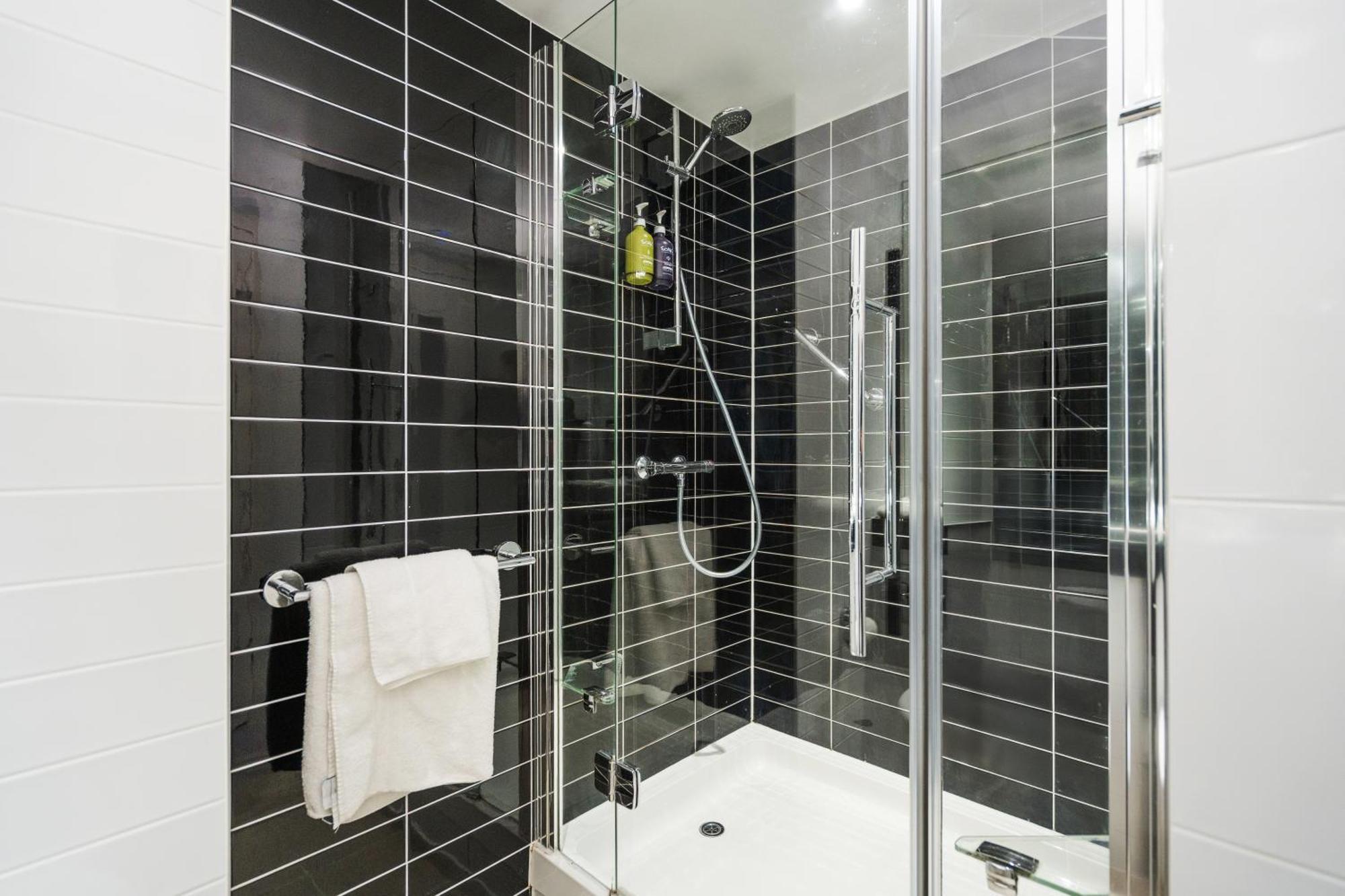 Holiday Inn Express Cambridge Duxford M11 Jct 10 By Ihg Екстер'єр фото