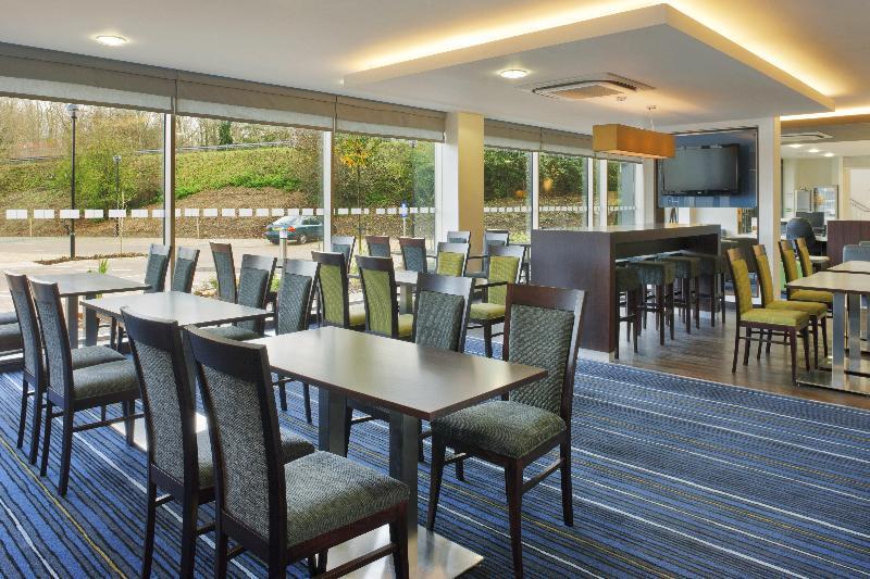 Holiday Inn Express Cambridge Duxford M11 Jct 10 By Ihg Екстер'єр фото